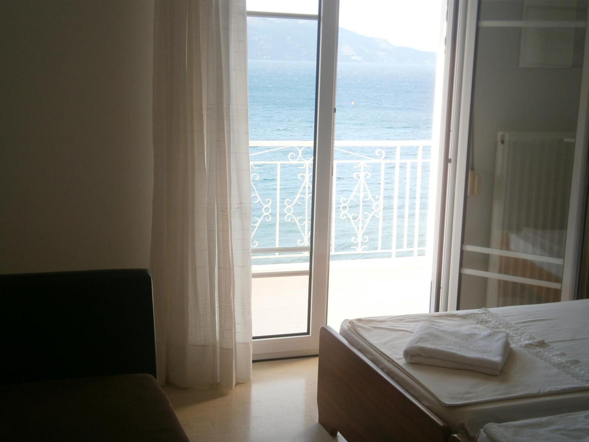 Dimitra Apartments K Kommeno  Rum bild